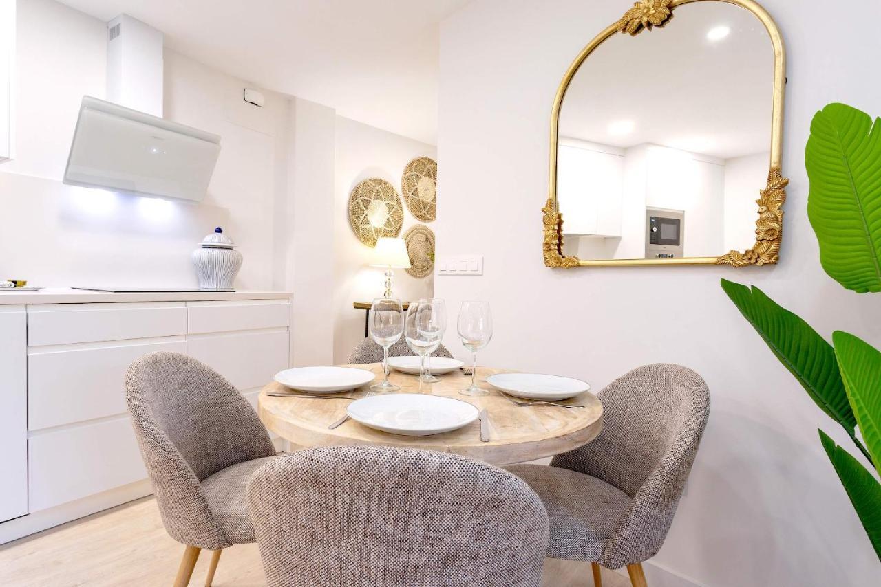Genteel Home Conde De Ibarra III Севілья Екстер'єр фото