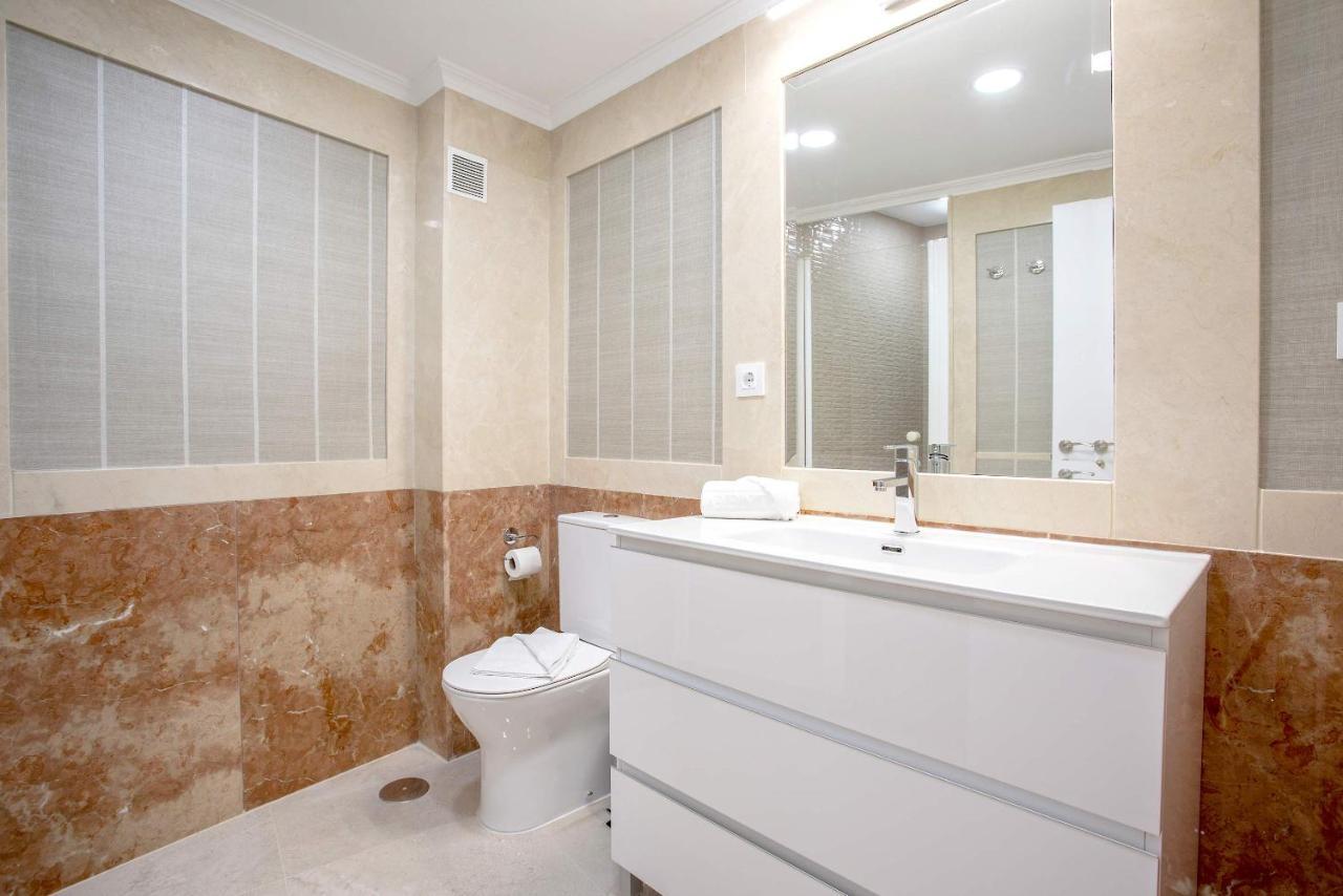 Genteel Home Conde De Ibarra III Севілья Екстер'єр фото